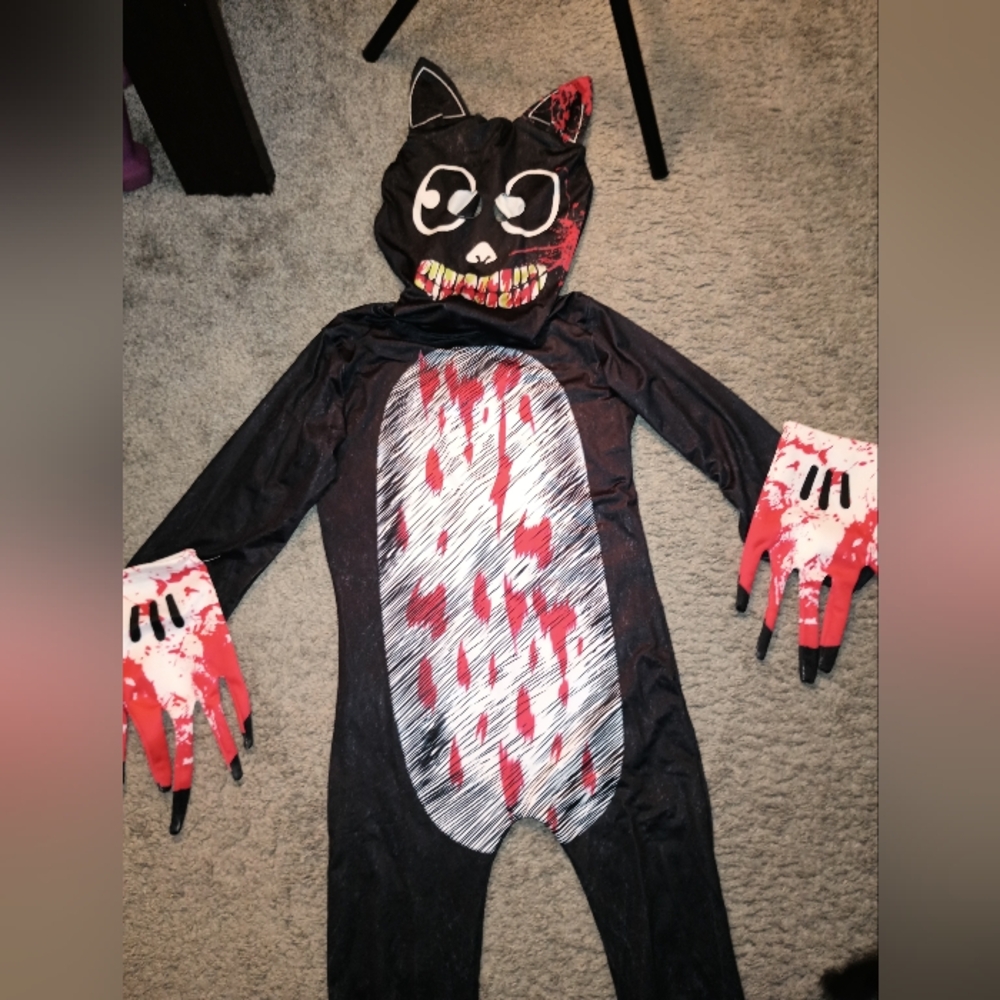 Unisex Bloody Halloween/Cosplay Costume size 6-7